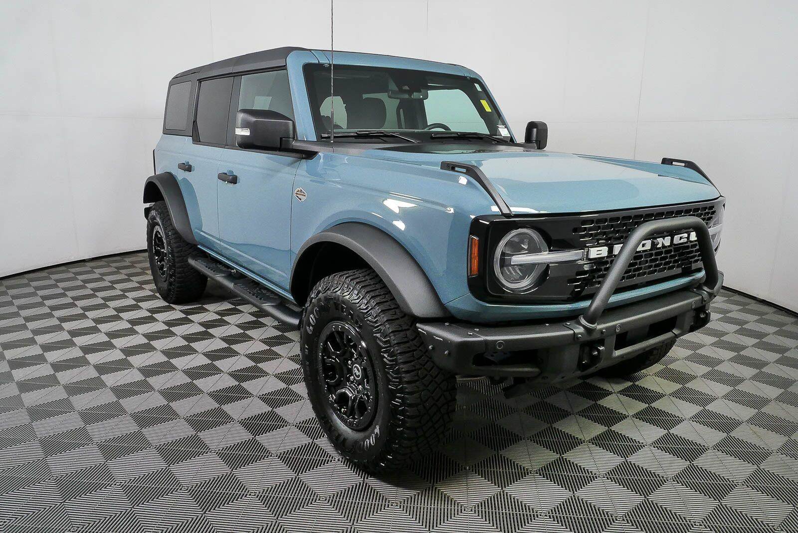 Used 2023 Ford Bronco Wildtrak AWD/4WD image 1