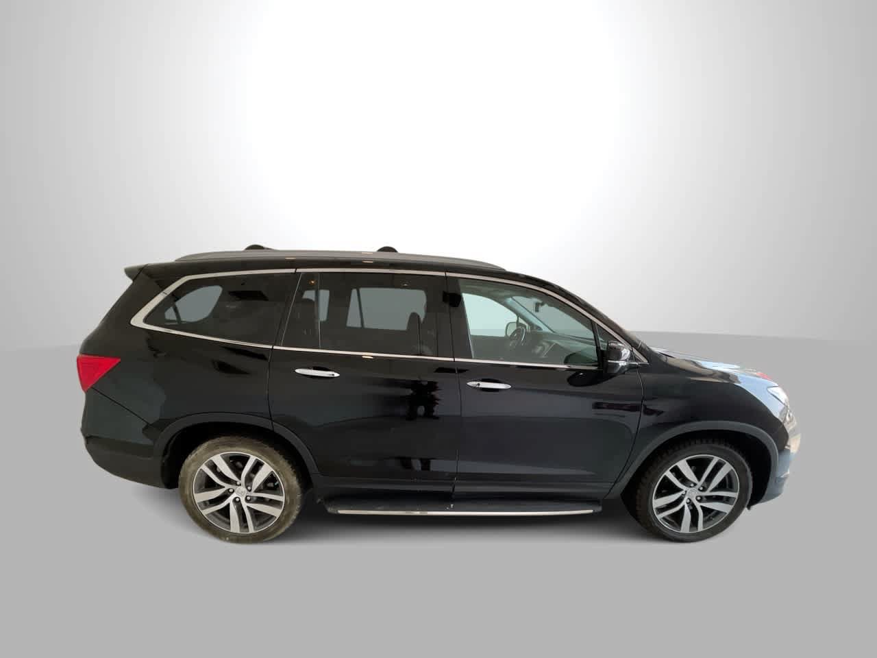 Used 2016 Honda Pilot Elite image 9