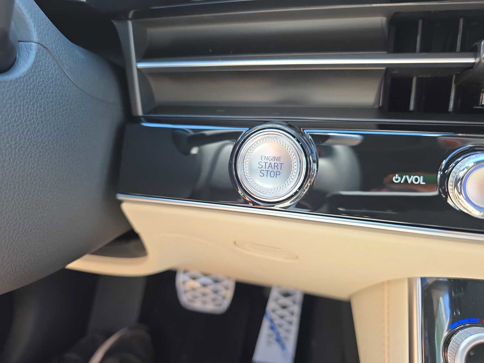 New 2026 Genesis GV70 3.5T Sport Prestige AWD/4WD image 16