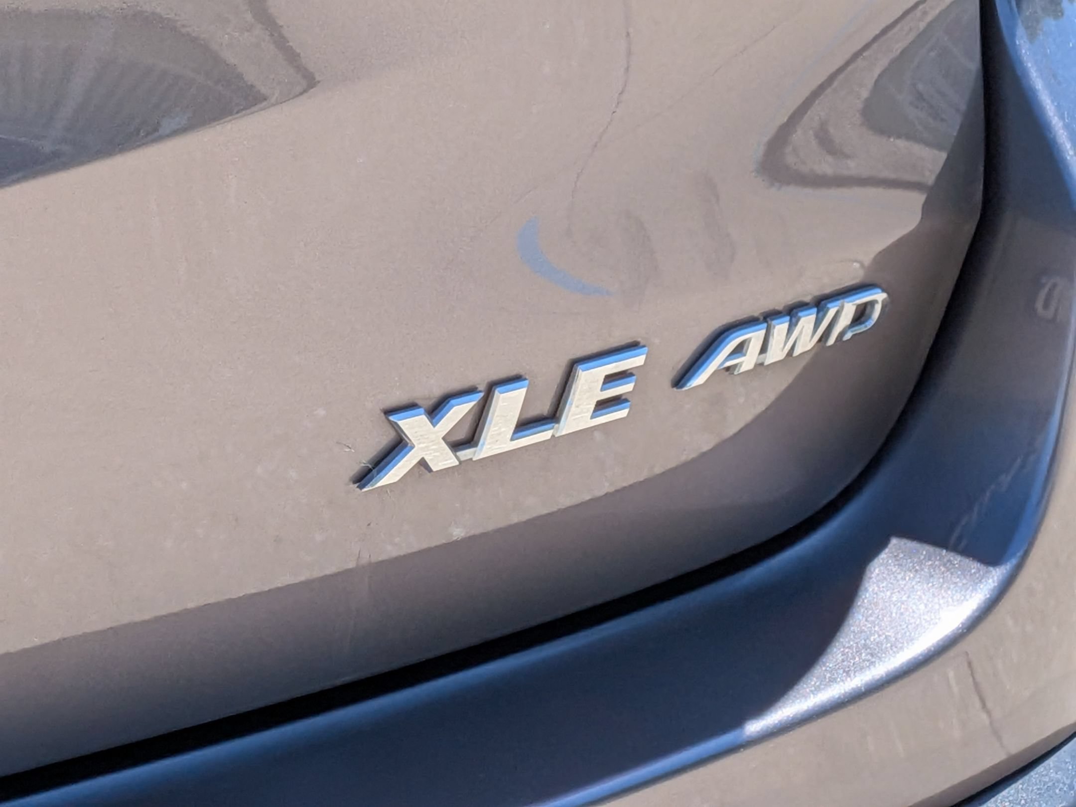 Used 2019 Toyota Highlander XLE AWD/4WD image 29
