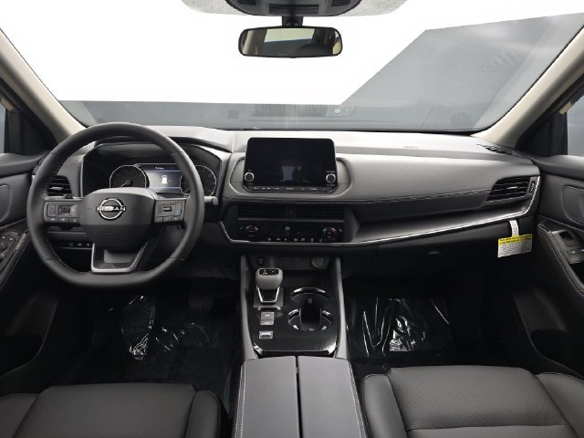 New 2027 Nissan Rogue Dark Armor FWD image 18