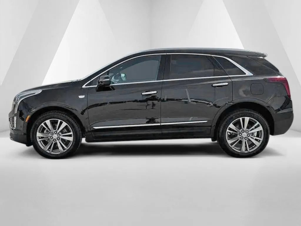 New 2026 Cadillac XT5 Premium Luxury w/ LPO, Floor Liner Package AWD/4WD image 4