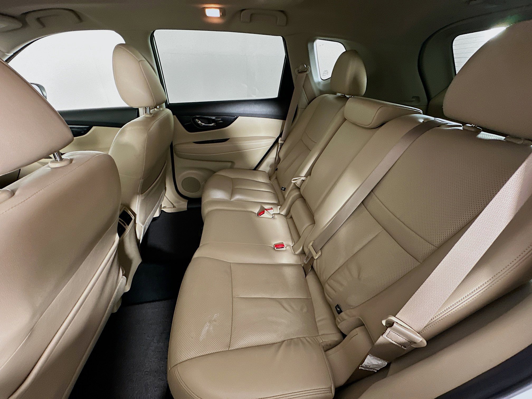 Used 2018 Nissan Rogue SL w/ Premium Package image 29