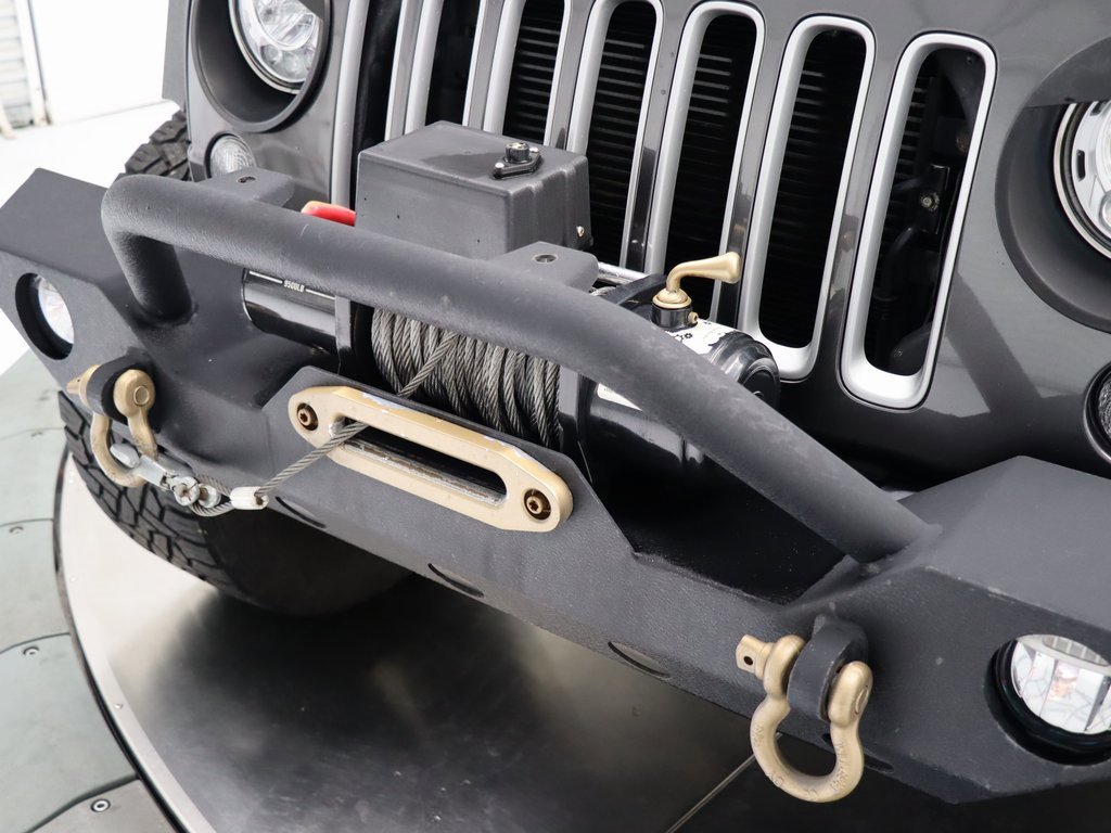 Used 2018 Jeep Wrangler Unlimited Sahara image 10