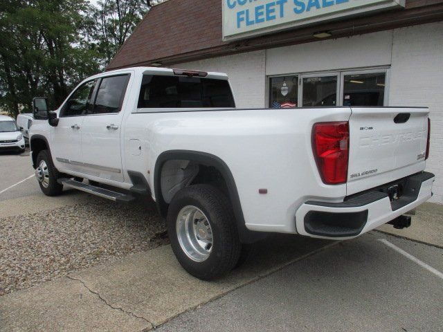 Used 2024 Chevrolet Silverado 3500 High Country w/ High Country Premium Package AWD/4WD image 6