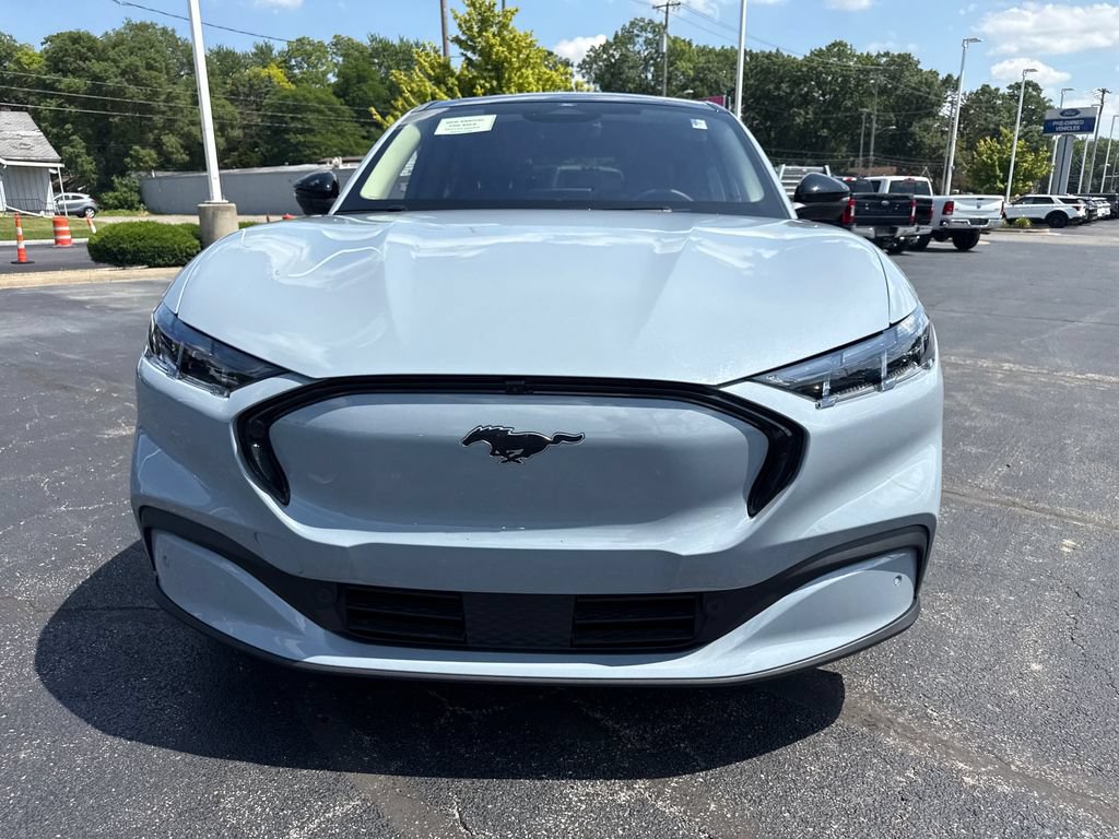 Used 2025 Ford Mustang Mach-E Premium AWD/4WD image 3