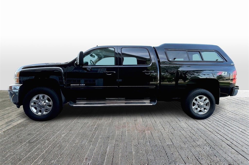 Used 2013 Chevrolet Silverado 3500 LTZ w/ LTZ Plus Package image 5