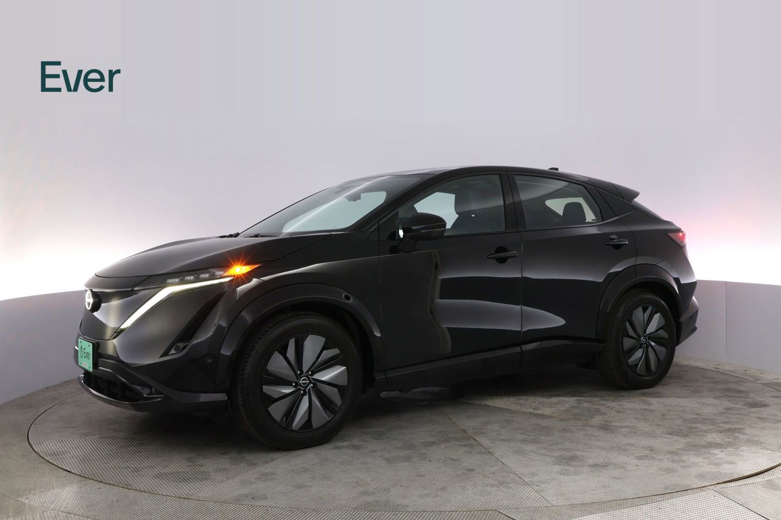 Used 2024 Nissan Ariya AWD image 18