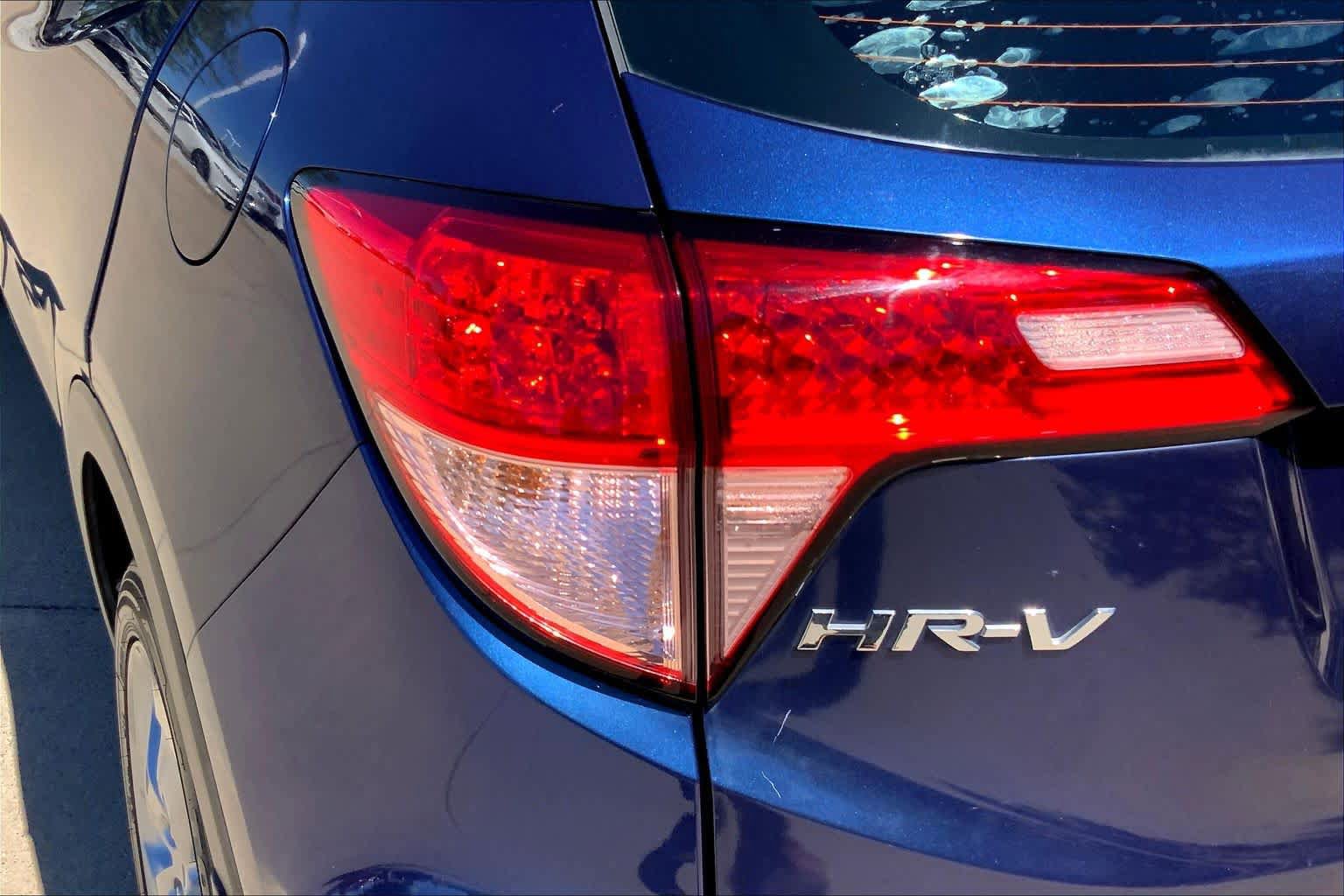 Used 2016 Honda HR-V LX image 26