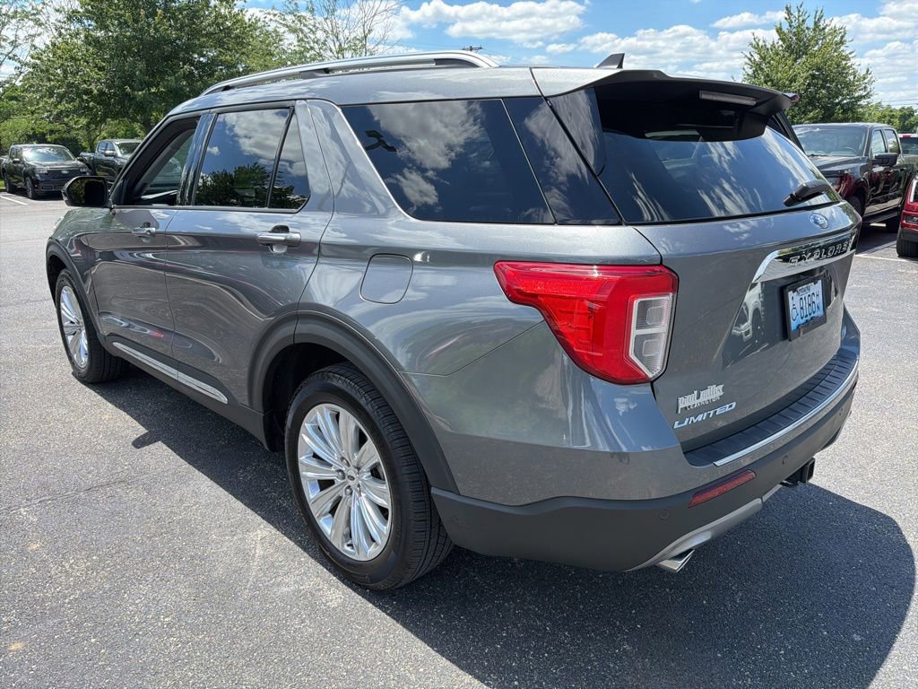 Used 2024 Ford Explorer Limited w/ Limited Technology Package AWD/4WD image 4