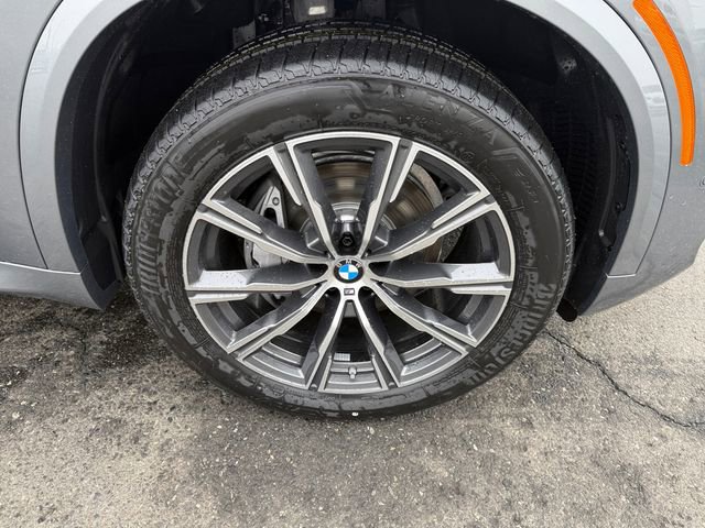 New 2026 BMW X5 xDrive40i w/ Executive Package AWD/4WD image 16