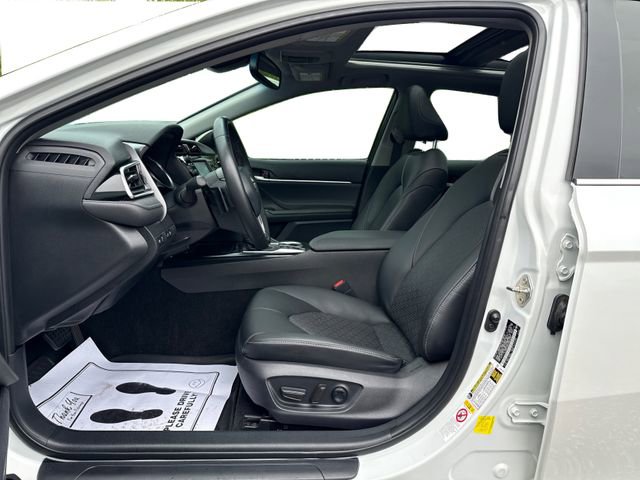 Used 2018 Toyota Camry XSE FWD image 10