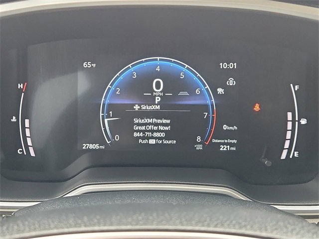 Used 2023 Toyota Corolla Cross XLE image 12