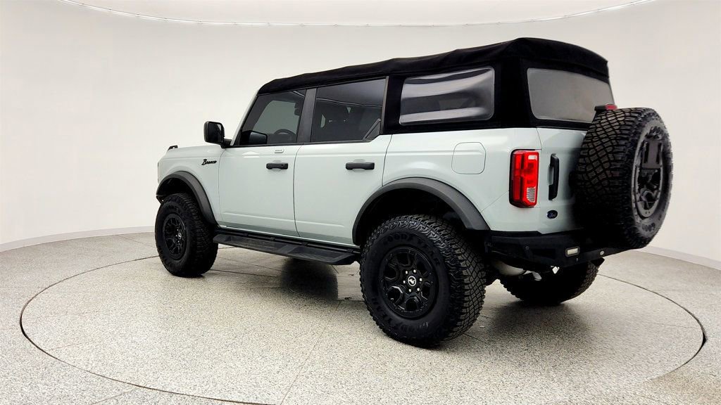 Used 2022 Ford Bronco Black Diamond image 7