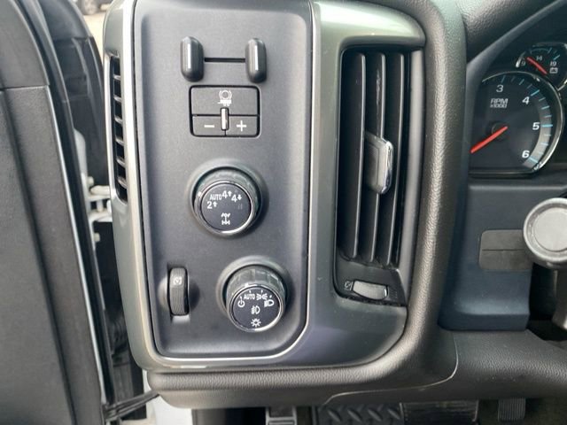 Used 2018 Chevrolet Silverado 1500 LT w/ Max Trailering Package image 20