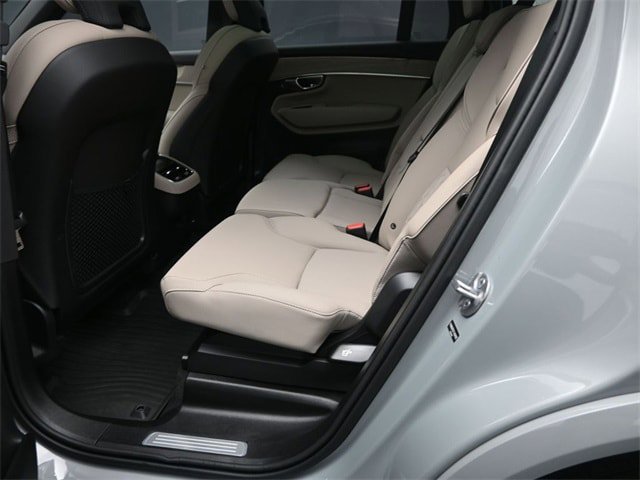 Used 2026 Volvo XC90 B6 Plus w/ Protection Package Premier AWD/4WD image 21