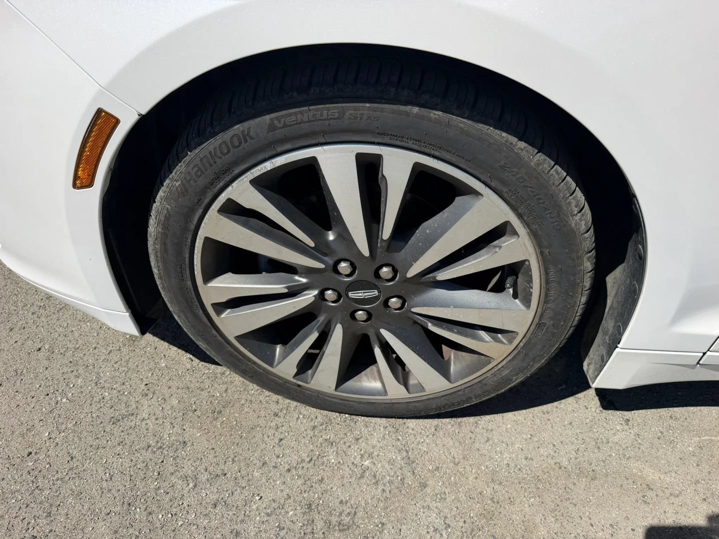 Used 2017 Lincoln MKZ Reserve w/ Climate Package FWD image 33