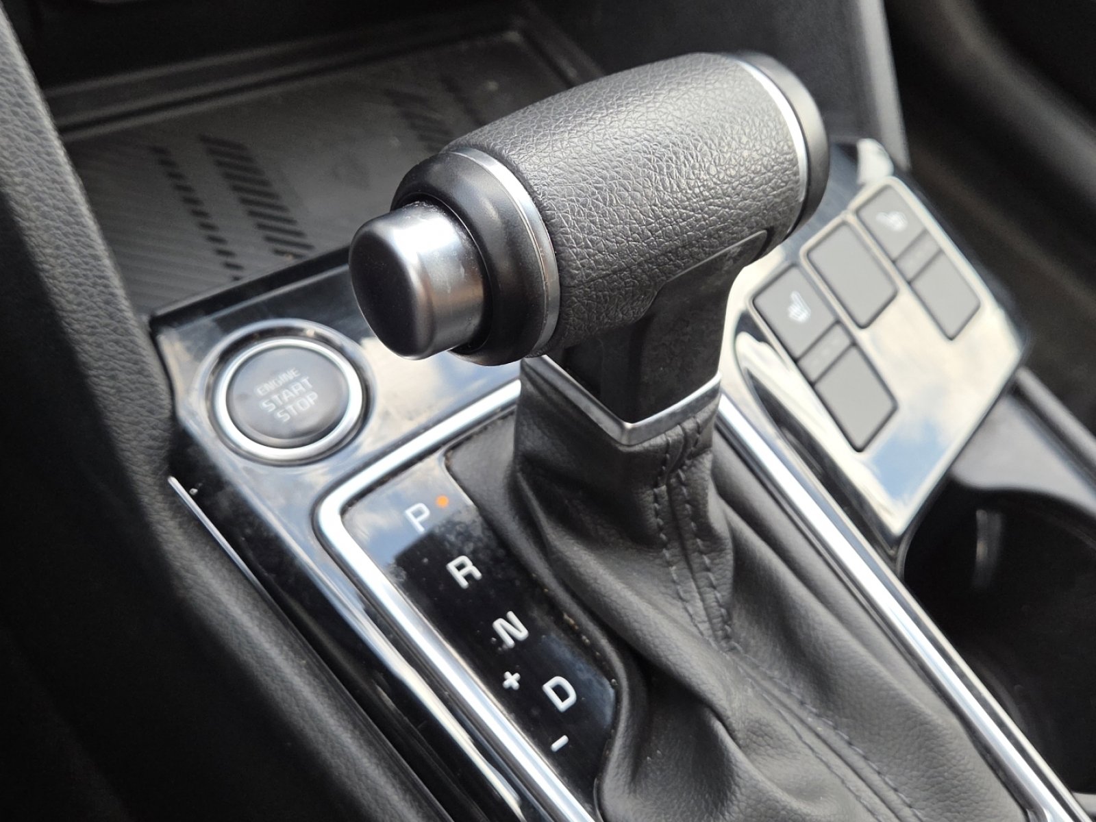 Used 2023 Kia Sportage X-Line w/ X-Line Premium Package AWD/4WD image 32