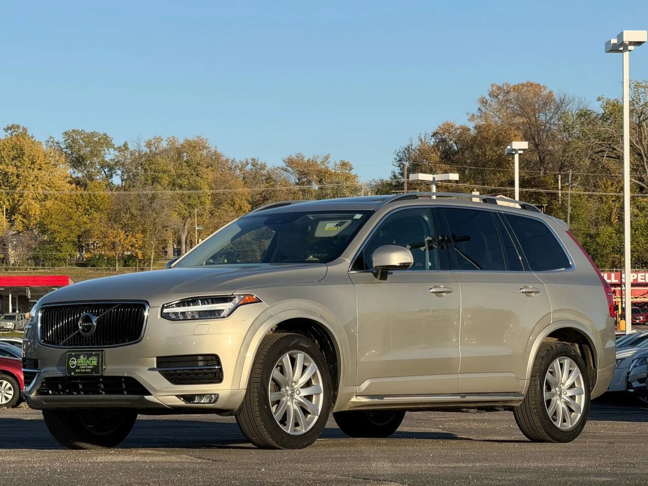 Used 2016 Volvo XC90 T6 Momentum w/ Momentum Plus Package image 6