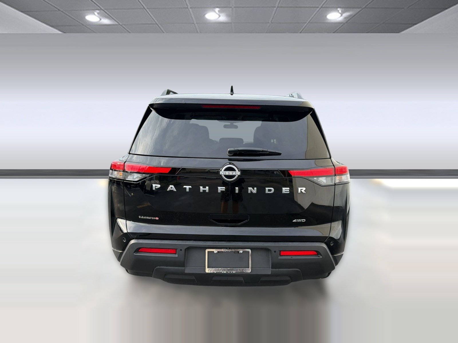Used 2025 Nissan Pathfinder SV AWD/4WD image 10