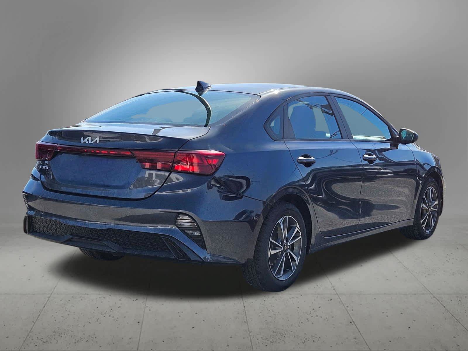 Certified 2024 Kia Forte LXS FWD image 6