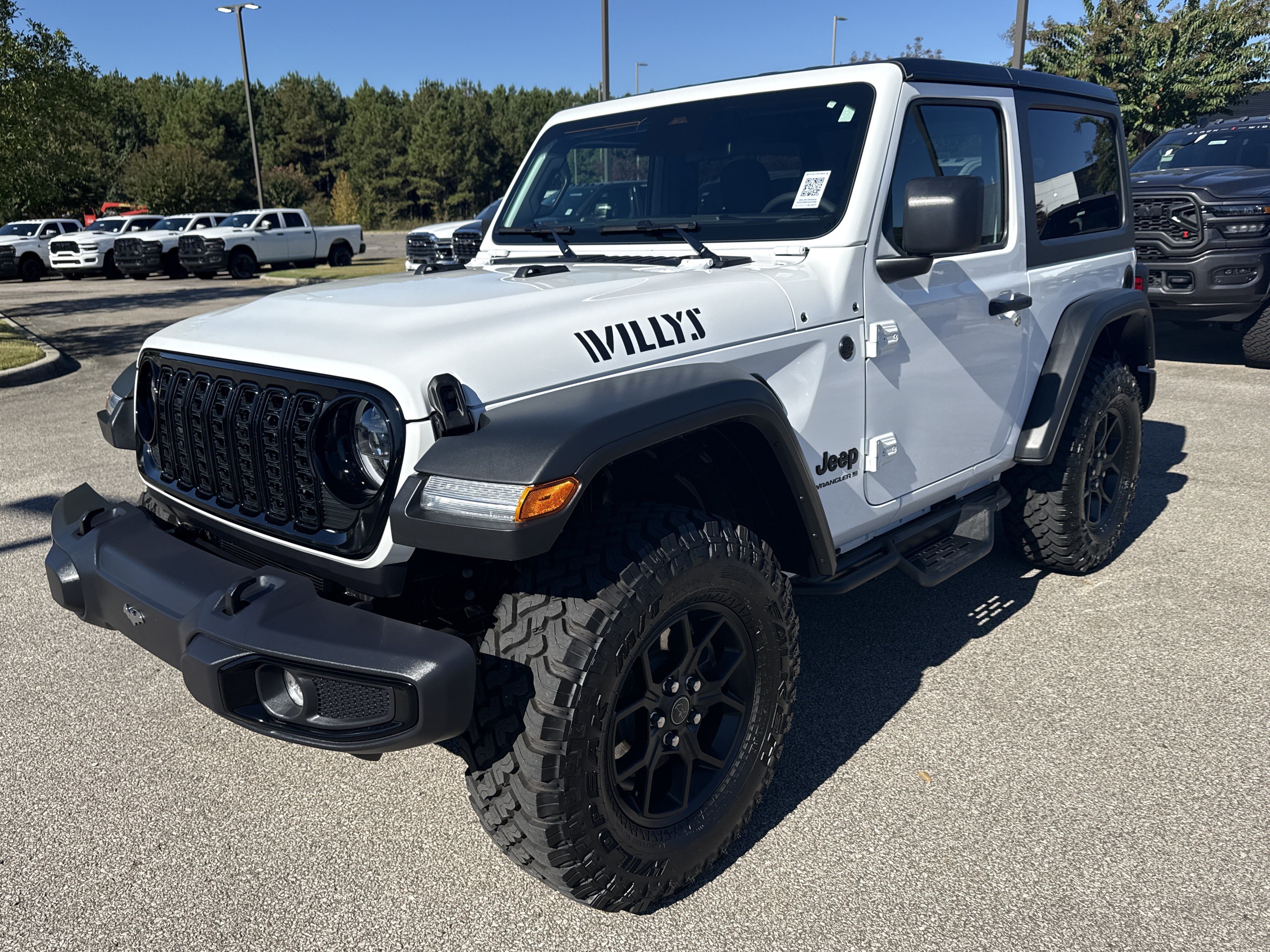 Used 2026 Jeep Wrangler Sport AWD/4WD image 3