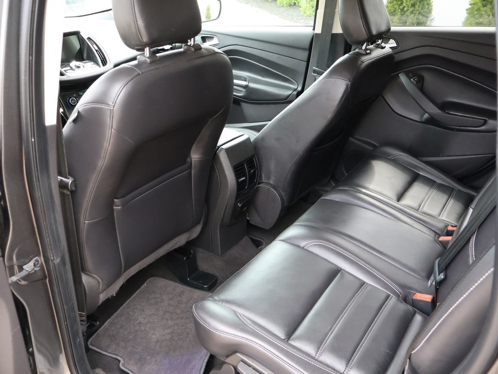Used 2019 Ford Escape Titanium FWD image 9