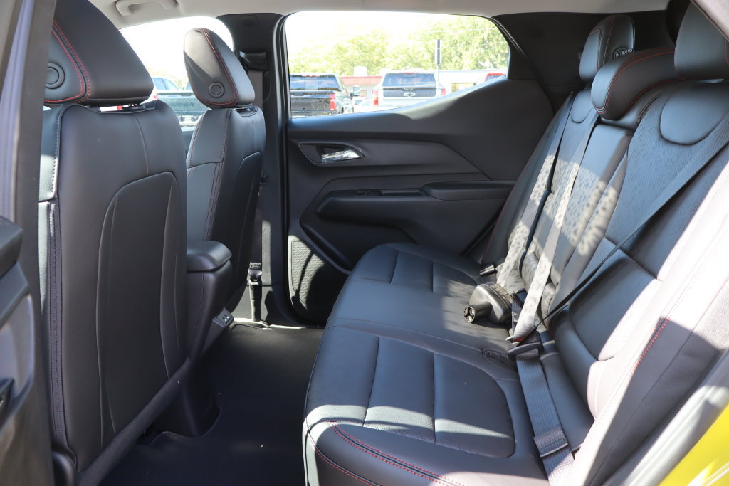 New 2027 Chevrolet Bolt RS w/ Super Cruise Package FWD image 21