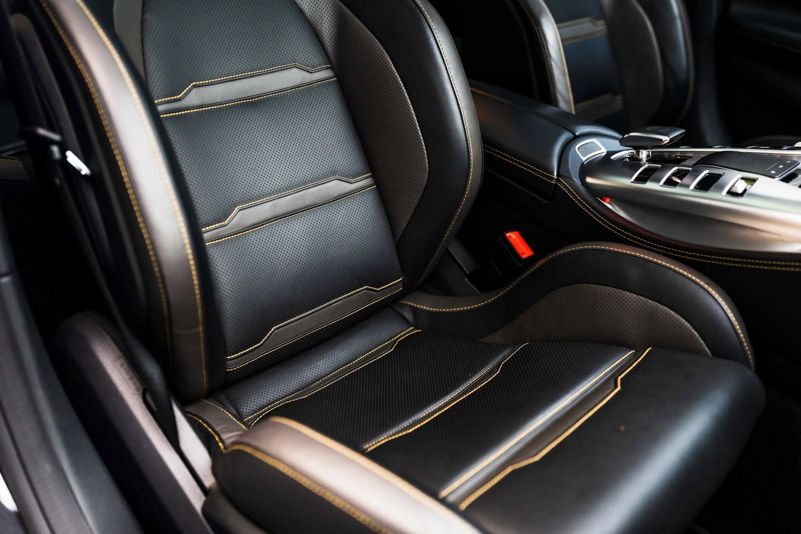 Used 2022 Mercedes-Benz AMG GT 53 image 22