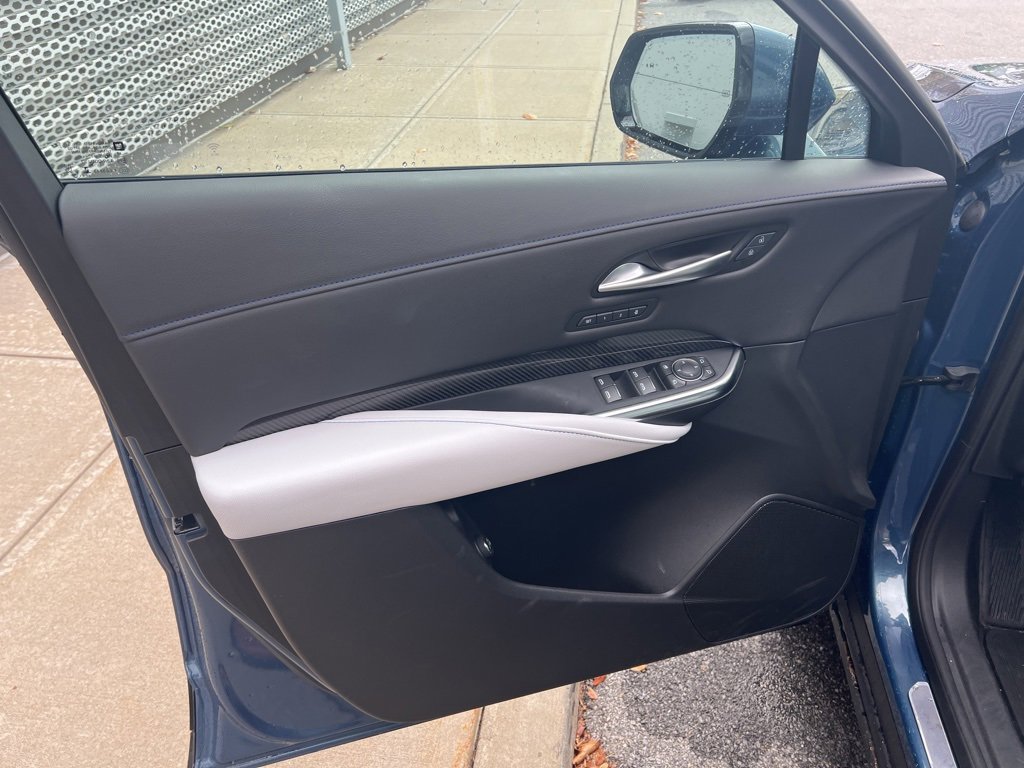 Used 2025 Cadillac XT4 Sport image 53