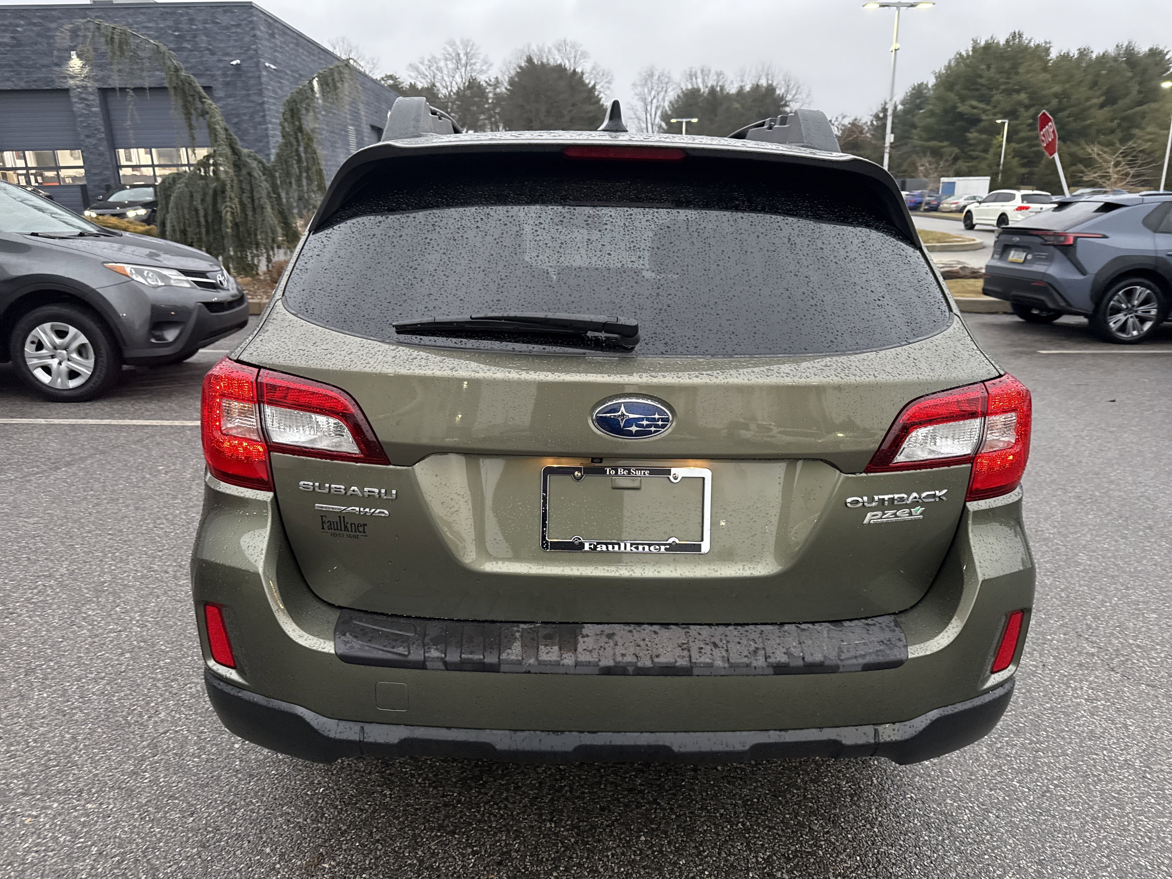 Used 2016 Subaru Outback 2.5i Premium image 5