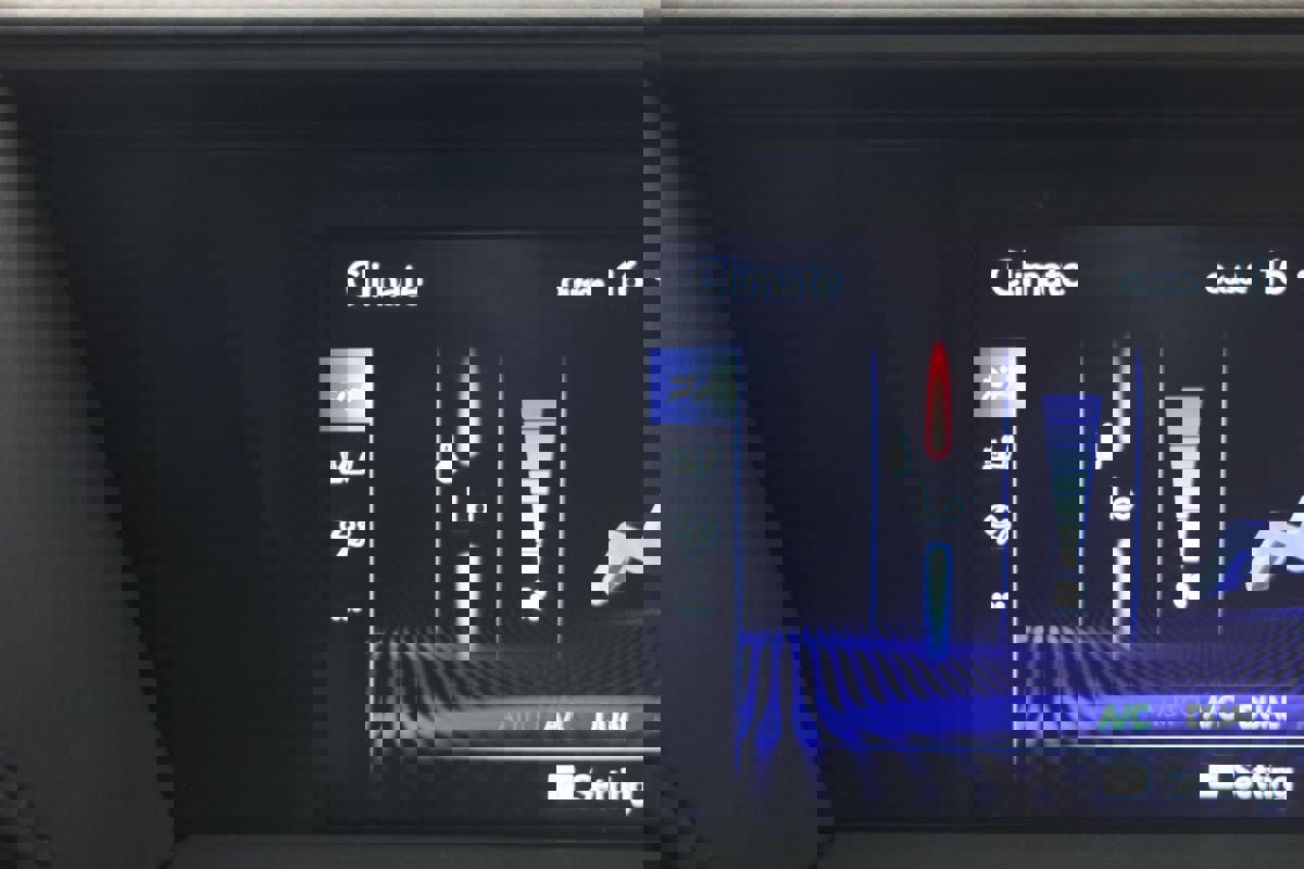 Used 2022 Lexus LC 500 Coupe w/ Performance Package RWD image 9