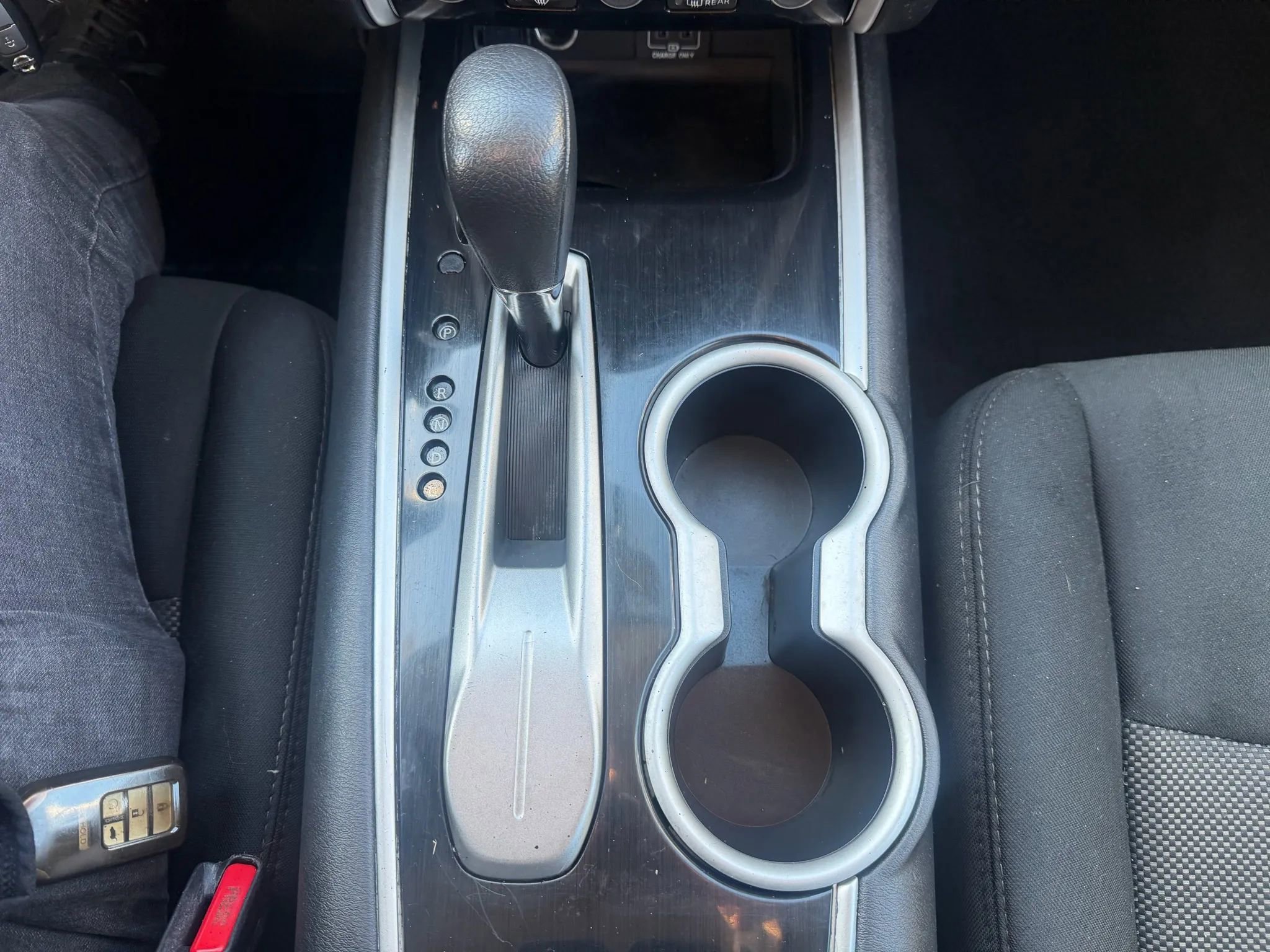 Used 2018 Nissan Pathfinder S image 21