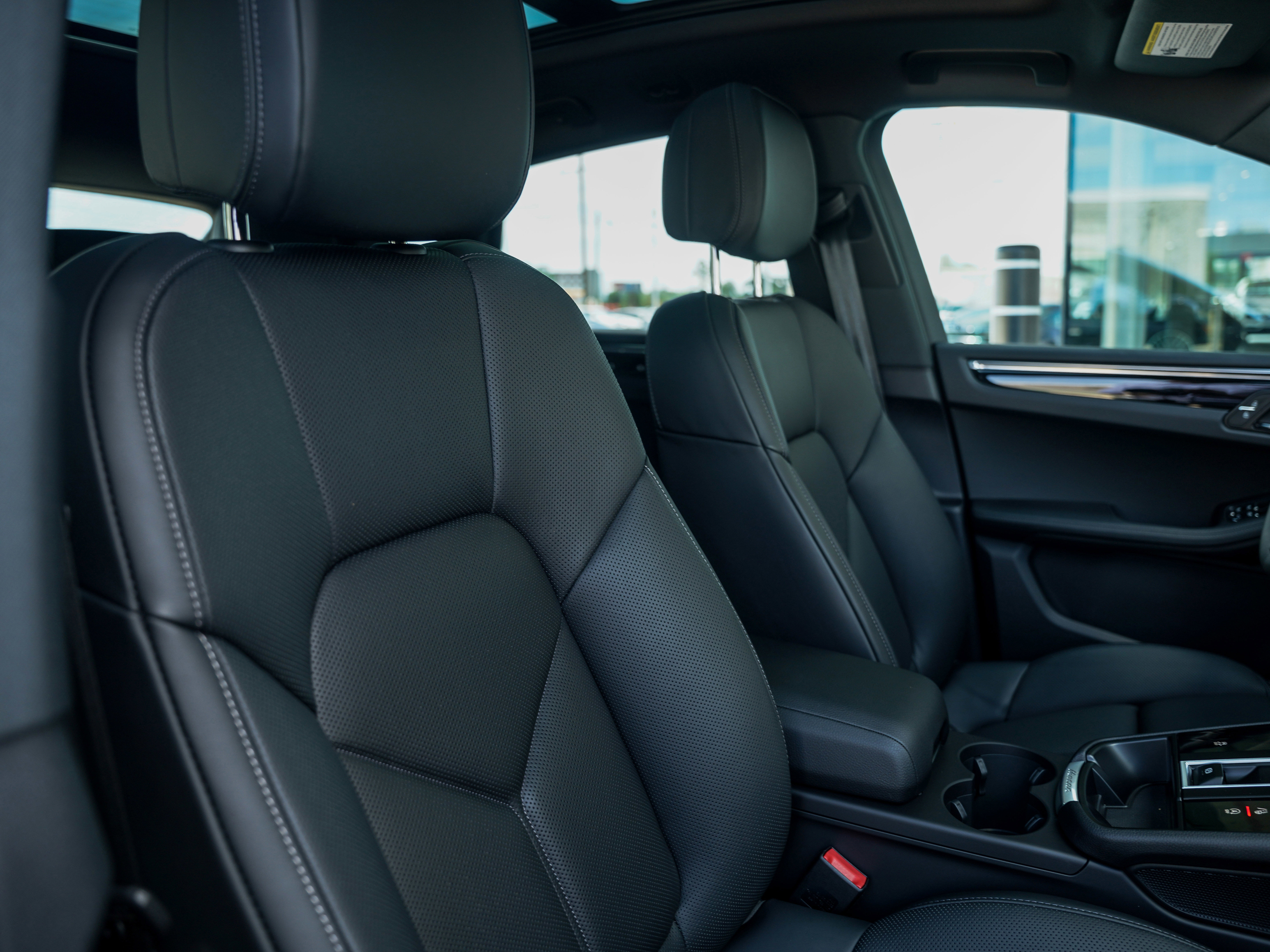 New 2026 Porsche Macan image 34