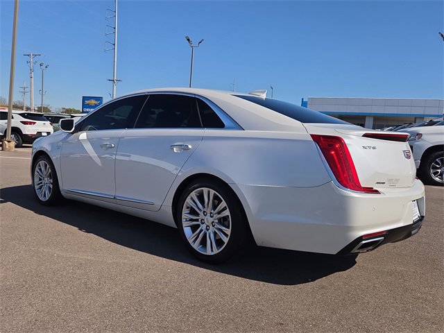 Used 2018 Cadillac XTS Luxury image 5