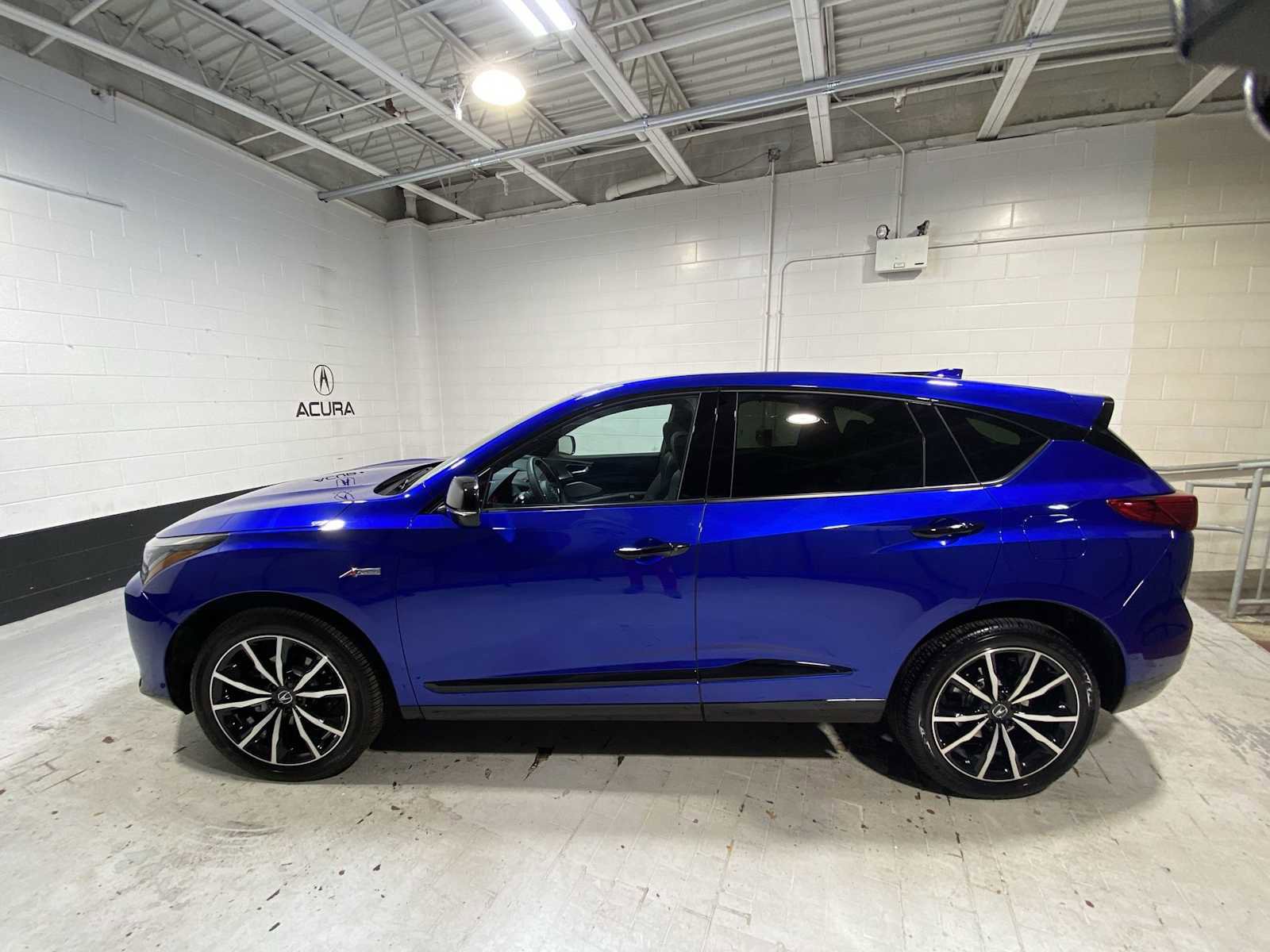 Used 2025 Acura RDX A-Spec image 3