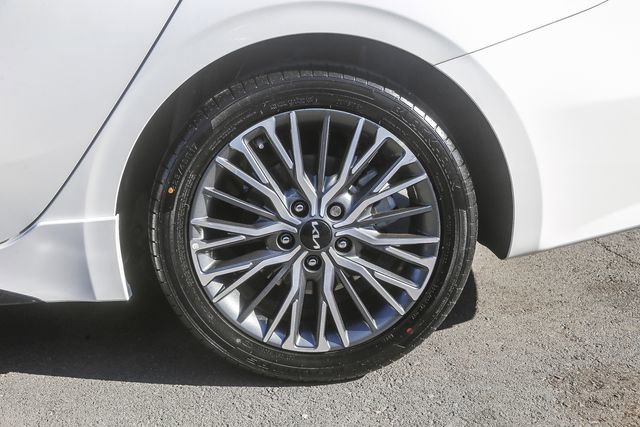 Used 2023 Kia Forte GT-Line w/ GT-Line Premium Package image 12