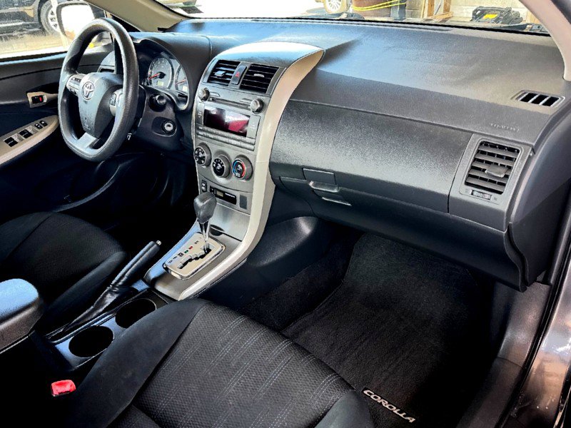 Used 2011 Toyota Corolla S image 20