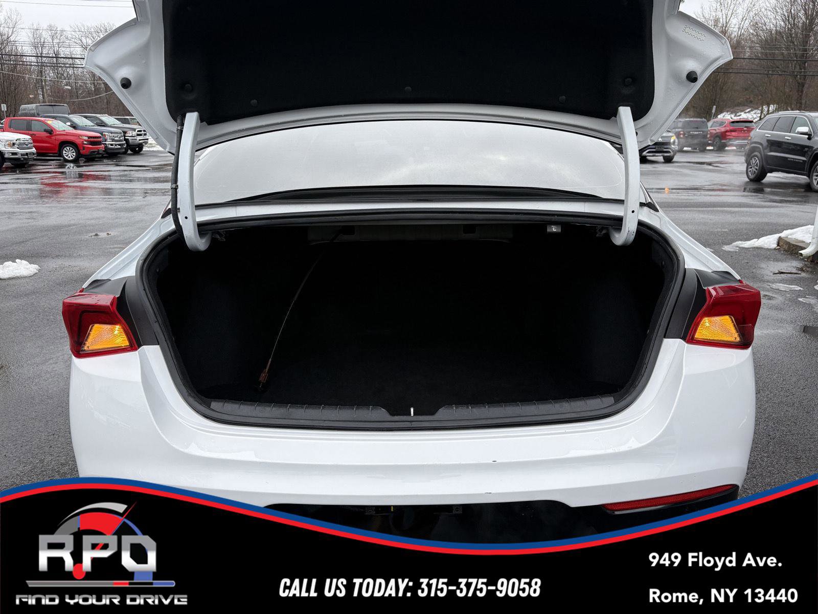 Used 2022 Kia K5 LXS image 13