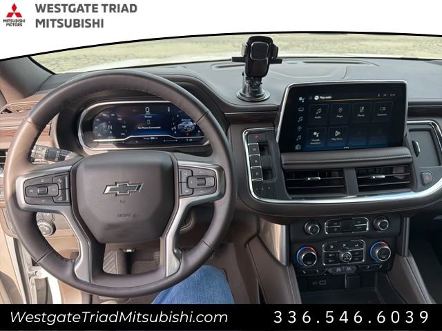 Used 2023 Chevrolet Suburban Z71 w/ Luxury Package image 18