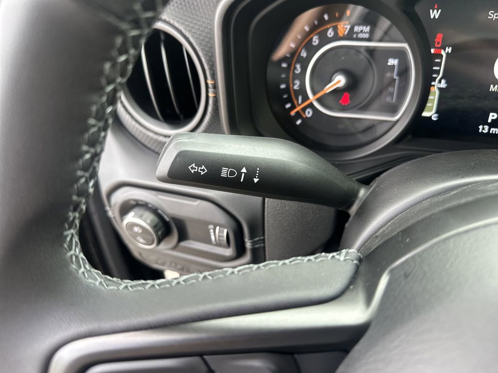 New 2025 Jeep Gladiator Mojave image 15