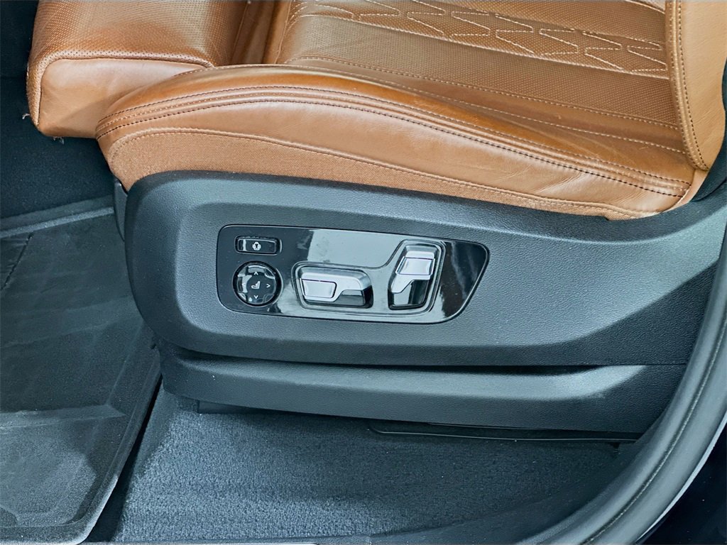 Used 2019 BMW X7 xDrive50i w/ Dynamic Handling Package image 23