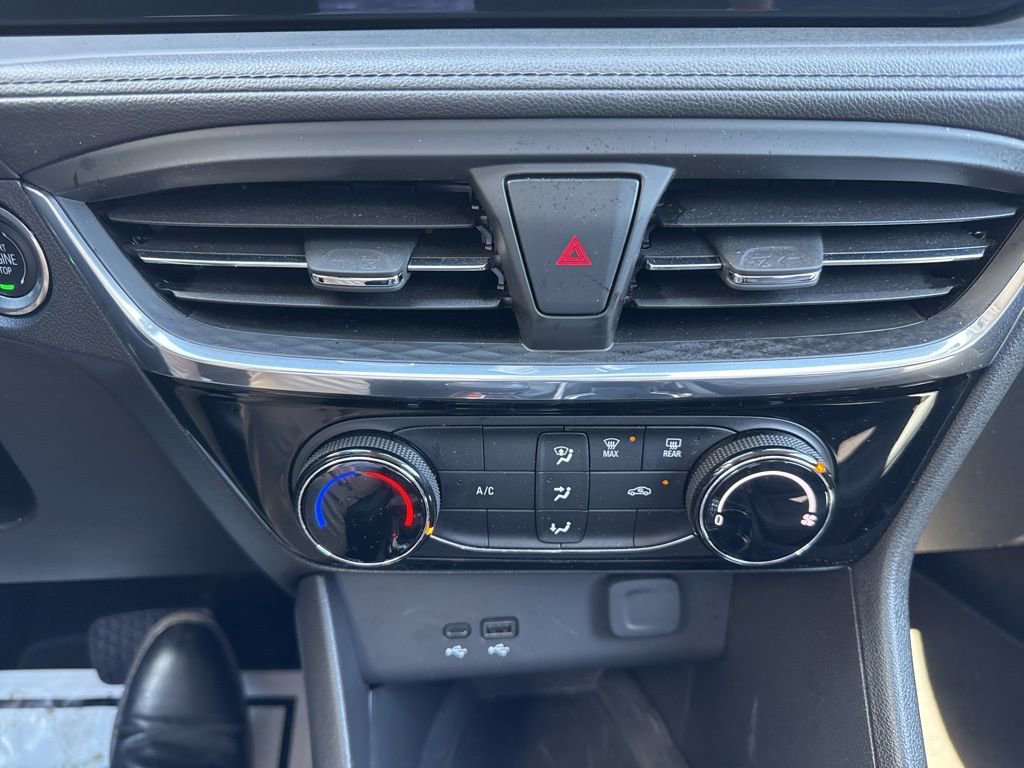 Certified 2024 Buick Encore GX Sport Touring image 27