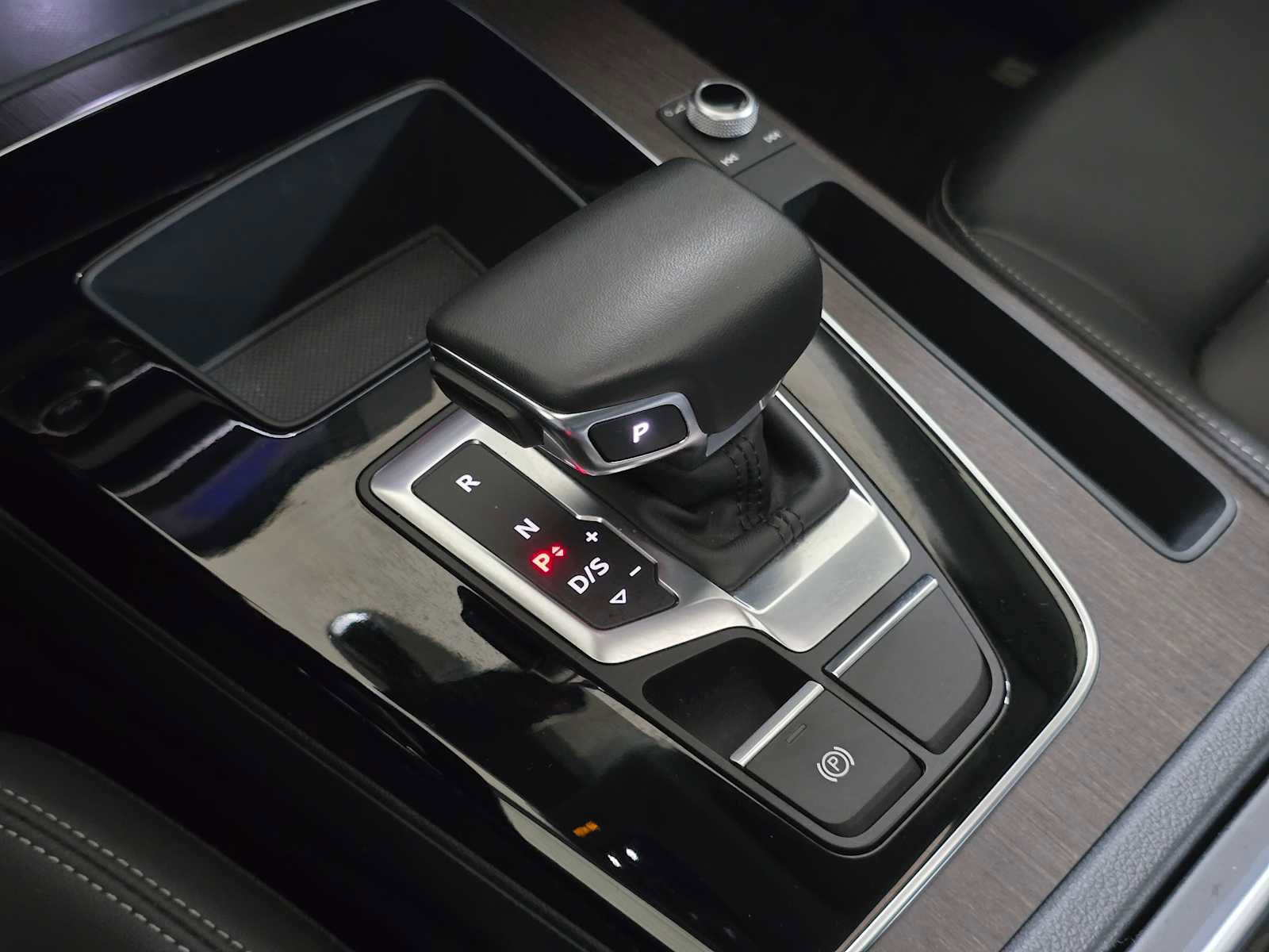 Used 2022 Audi Q5 2.0T Premium w/ Convenience Package image 36