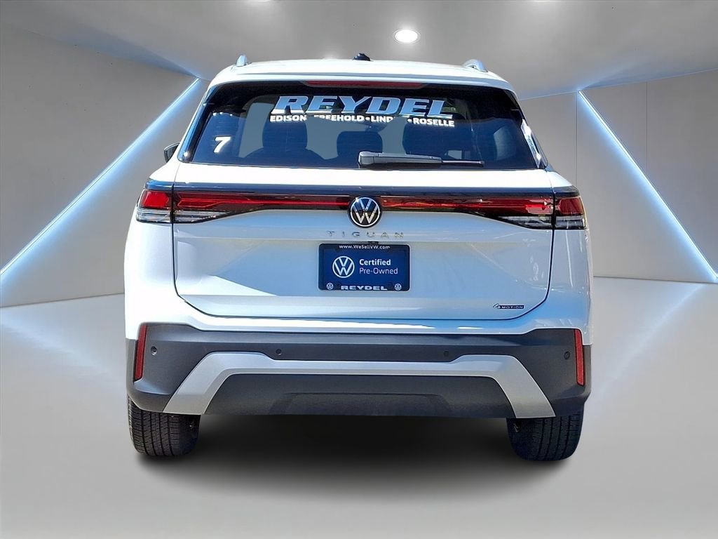 Certified 2025 Volkswagen Tiguan S w/ 18" Wheel Package image 6