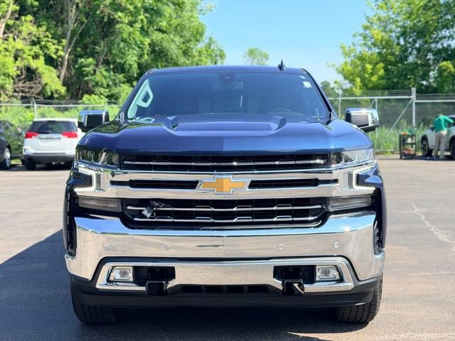 Used 2021 Chevrolet Silverado 1500 LTZ w/ LTZ Premium Package AWD/4WD image 3