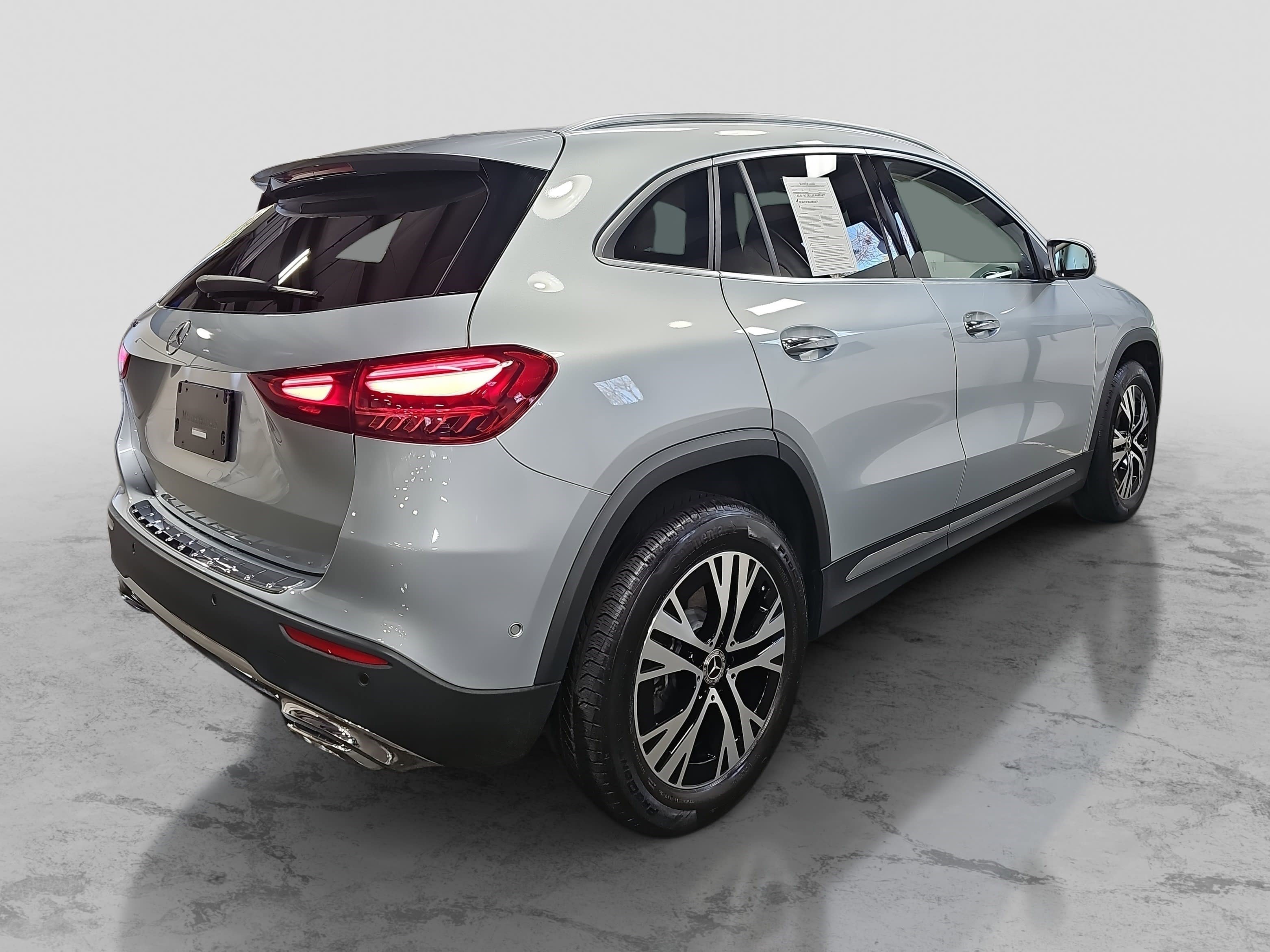 Certified 2025 Mercedes-Benz GLA 250 image 6