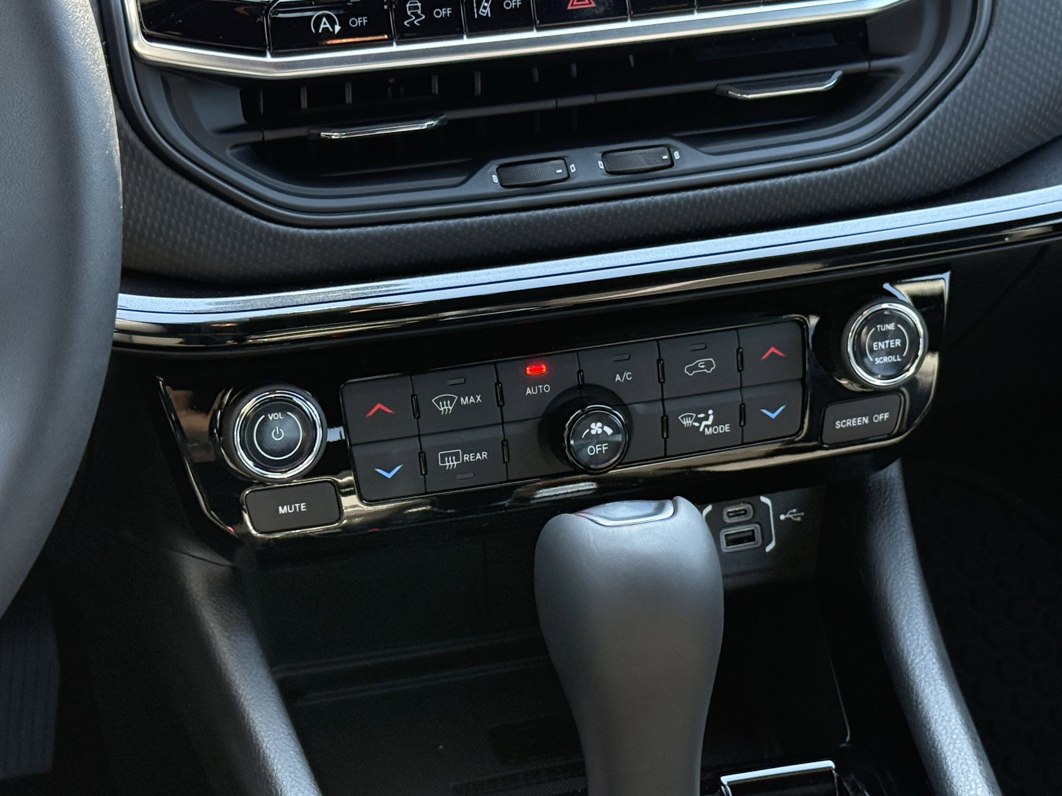 New 2026 Jeep Compass Latitude w/ Quick Order Package 29K image 14