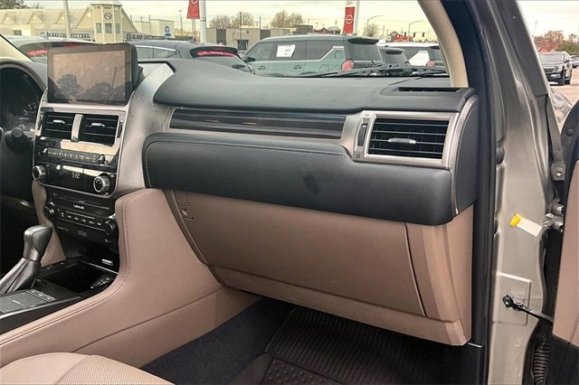 Used 2022 Lexus GX 460 Premium image 23