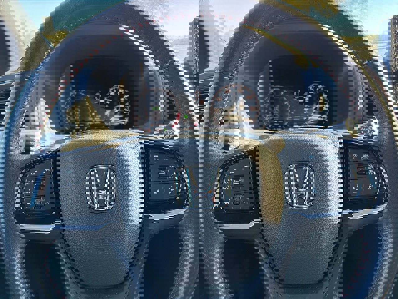 Used 2025 Honda Odyssey Sport-L image 13